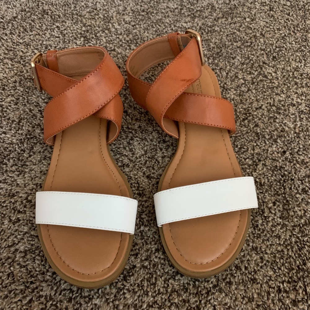 Maurice’s Cross-strap Sandal - Brown/White (Sz 8)